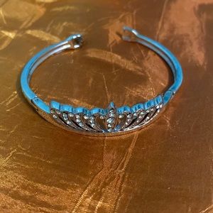 Crown bracelet